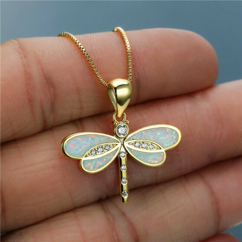 Collar Libélula en Oro con Ópalo