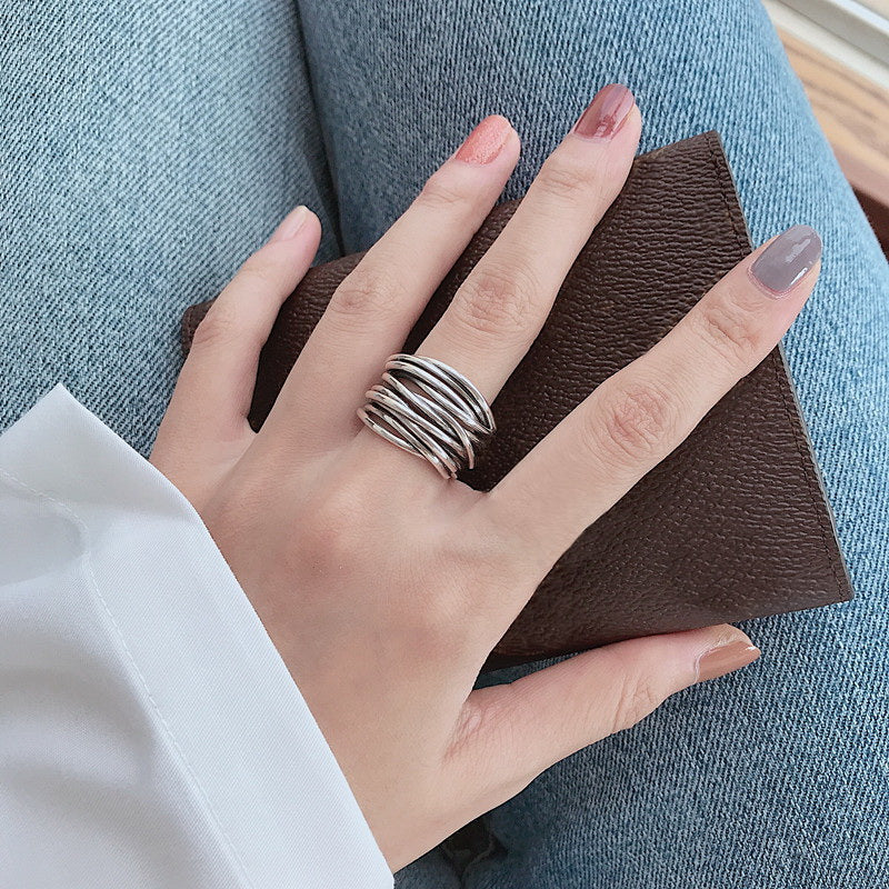 Anillo ajustable de plata en capas