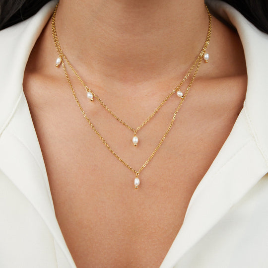 Collar de perlas en capas